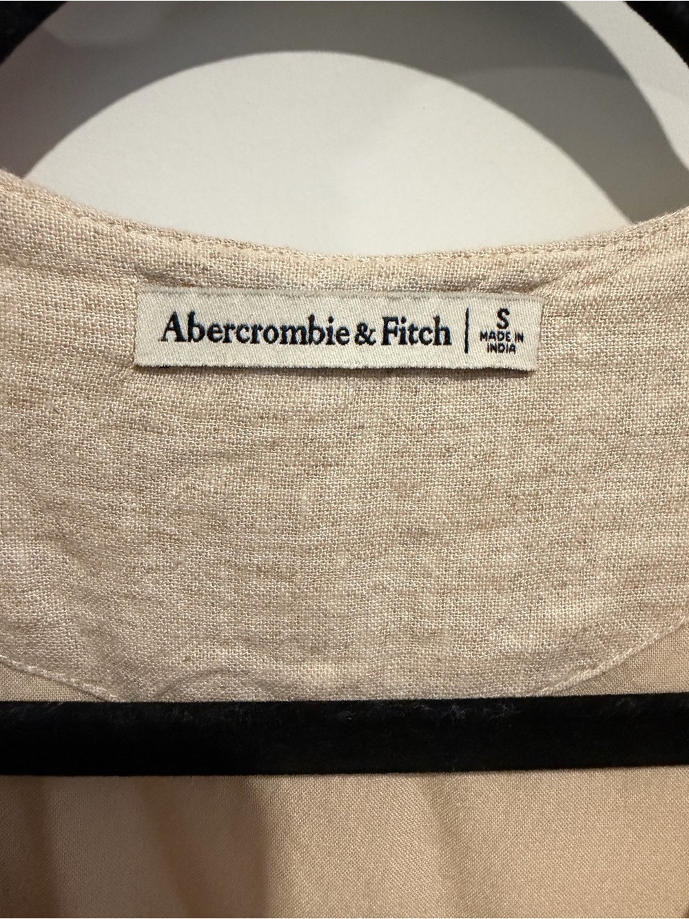 Abercrombie & Fitch Cream Linen V-Neck Button Front Vest Top - Picture 2 of 2